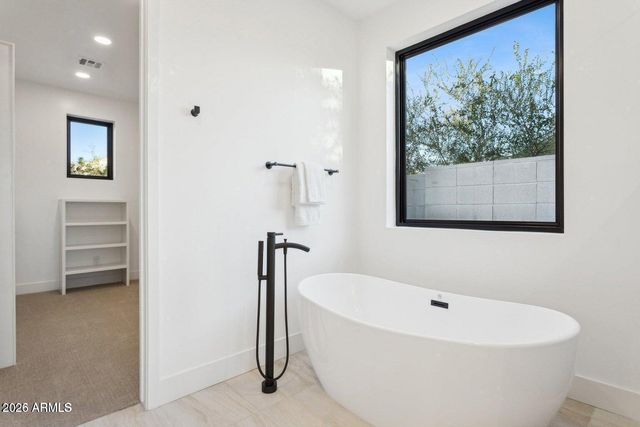 6330 N 10th Drive, Phoenix, AZ 85013