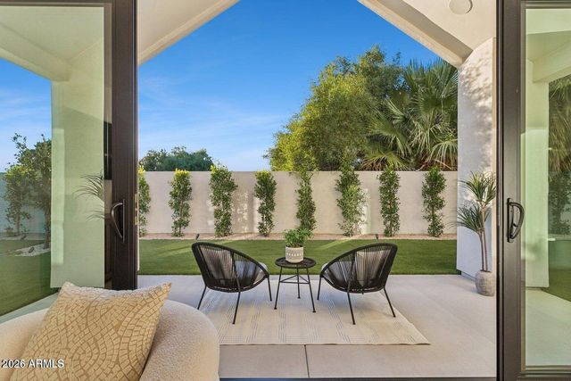 6330 N 10th Drive, Phoenix, AZ 85013