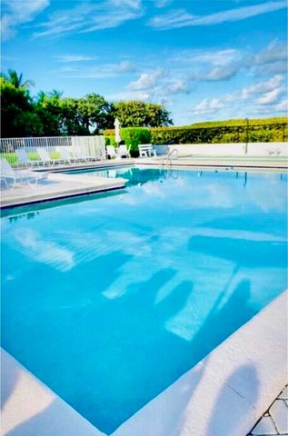 33 S OCEAN Avenue 501, Palm Beach Shores, FL 33404