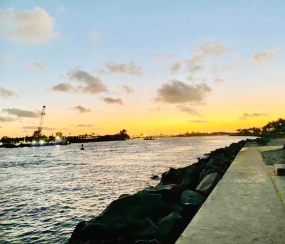 33 S OCEAN Avenue 501, Palm Beach Shores, FL 33404