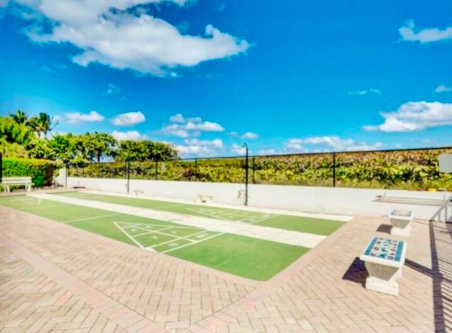33 S OCEAN Avenue 501, Palm Beach Shores, FL 33404