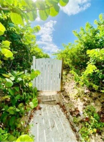 33 S OCEAN Avenue 501, Palm Beach Shores, FL 33404
