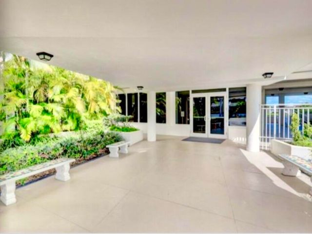 33 S OCEAN Avenue 501, Palm Beach Shores, FL 33404
