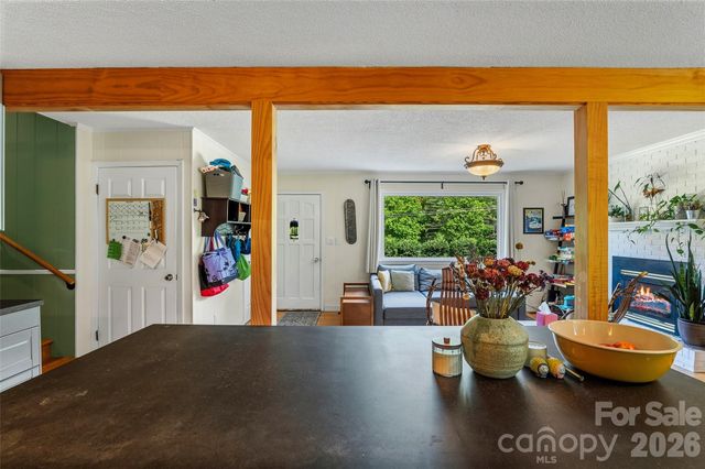 1574 Cashiers Valley Road, Brevard, NC 28712