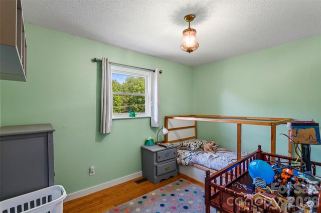 1574 Cashiers Valley Road, Brevard, NC 28712