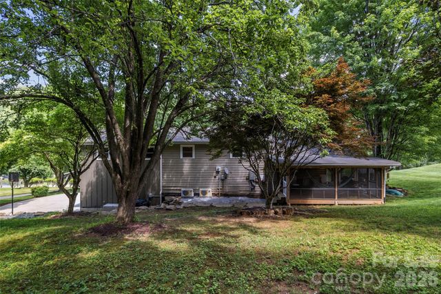 1574 Cashiers Valley Road, Brevard, NC 28712