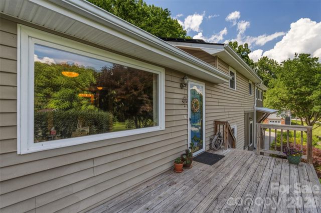 1574 Cashiers Valley Road, Brevard, NC 28712