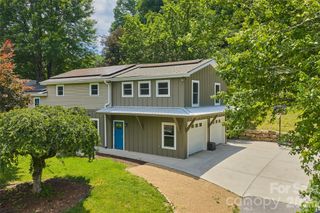 1574 Cashiers Valley Road, Brevard, NC 28712