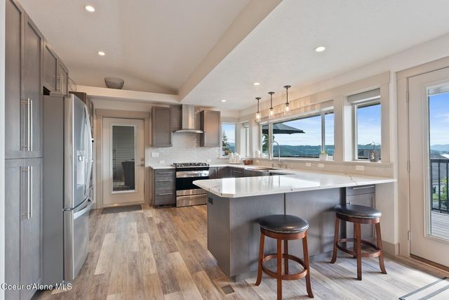 2406 S Silver Beach Rd, Coeur D'alene, ID 83814