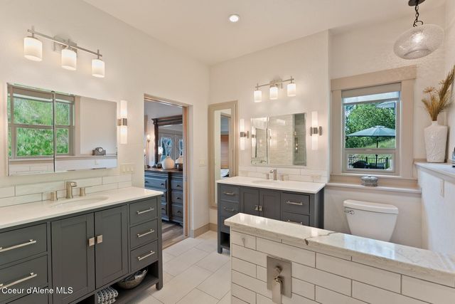 2406 S Silver Beach Rd, Coeur D'alene, ID 83814