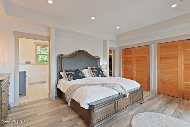 2406 S Silver Beach Rd, Coeur D'alene, ID 83814