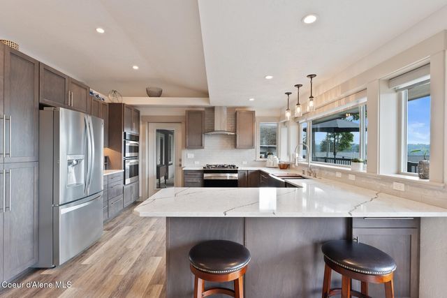 2406 S Silver Beach Rd, Coeur D'alene, ID 83814