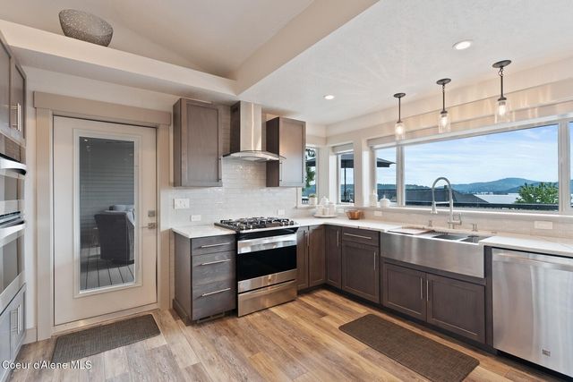 2406 S Silver Beach Rd, Coeur D'alene, ID 83814