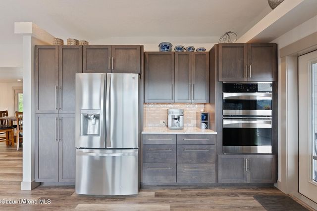 2406 S Silver Beach Rd, Coeur D'alene, ID 83814