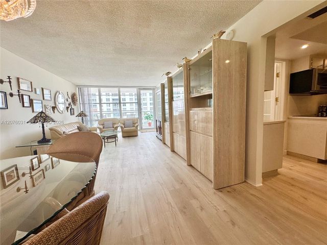 230 174th Street 1110, Sunny Isles Beach, FL 33160