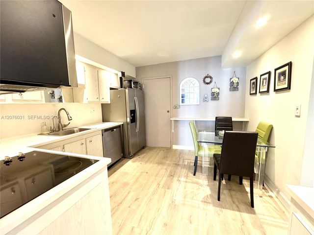 230 174th Street 1110, Sunny Isles Beach, FL 33160