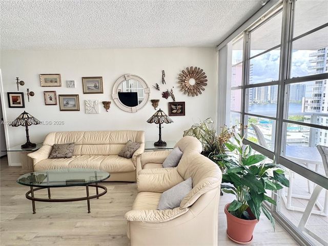 230 174th Street 1110, Sunny Isles Beach, FL 33160