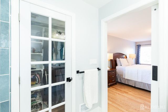 80 Sturbridge Drive, Piscataway, NJ 08854