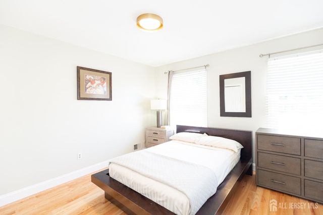 80 Sturbridge Drive, Piscataway, NJ 08854