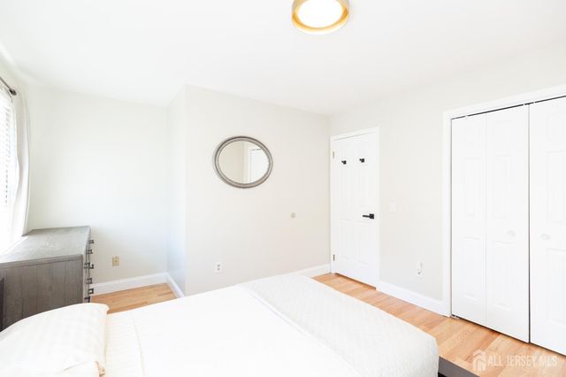 80 Sturbridge Drive, Piscataway, NJ 08854