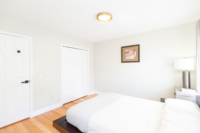 80 Sturbridge Drive, Piscataway, NJ 08854
