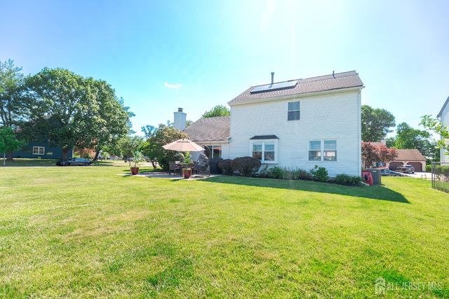 80 Sturbridge Drive, Piscataway, NJ 08854
