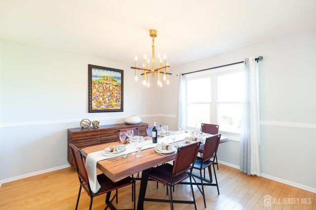 80 Sturbridge Drive, Piscataway, NJ 08854