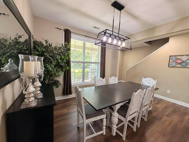 4909 FORSYTHIA FALLS LP, Columbia, MO 65203