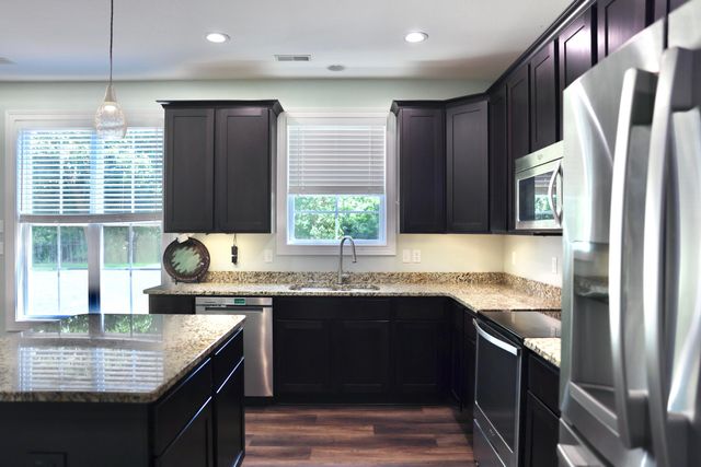 4909 FORSYTHIA FALLS LP, Columbia, MO 65203