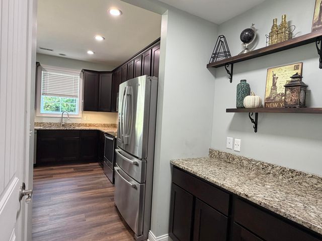 4909 FORSYTHIA FALLS LP, Columbia, MO 65203