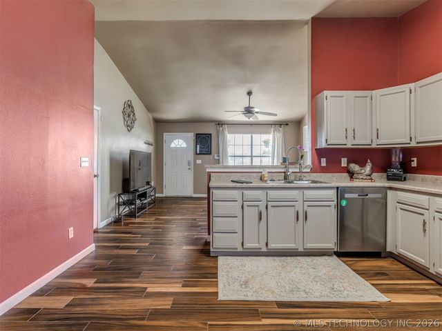 14901 E 89th Place North, Owasso, OK 74055