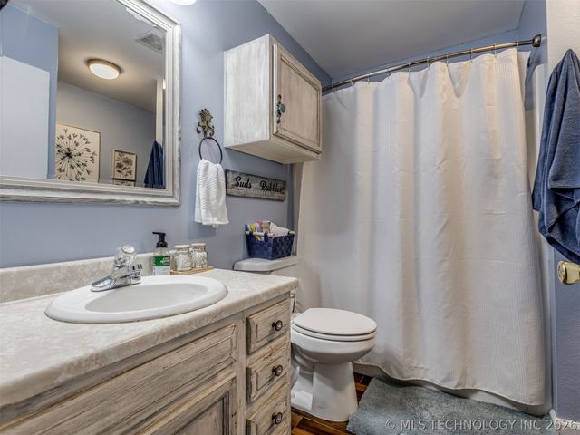 14901 E 89th Place North, Owasso, OK 74055