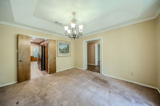 1803 Oak Grove Drive, Arlington, TX 76013