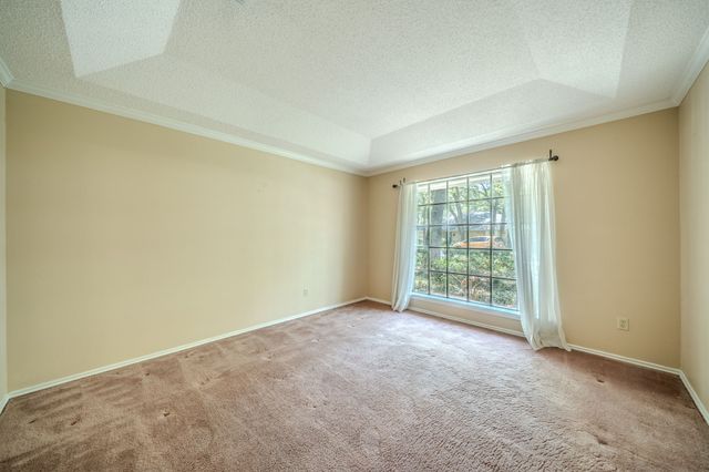1803 Oak Grove Drive, Arlington, TX 76013