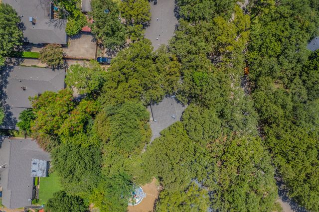 1803 Oak Grove Drive, Arlington, TX 76013