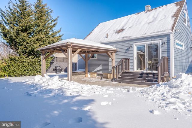 22 GERARD RD, Hamilton, NJ 08620