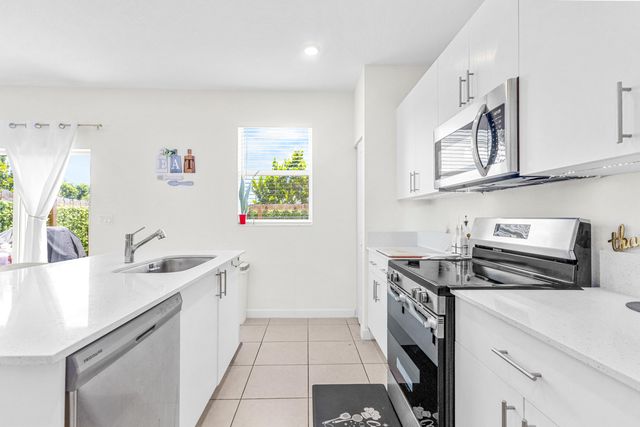 2688 NW 55th Terrace, Lauderhill, FL 33313