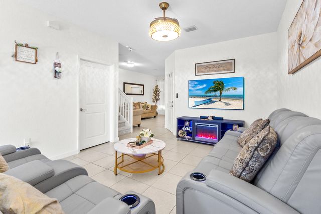2688 NW 55th Terrace, Lauderhill, FL 33313