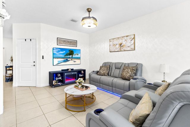 2688 NW 55th Terrace, Lauderhill, FL 33313