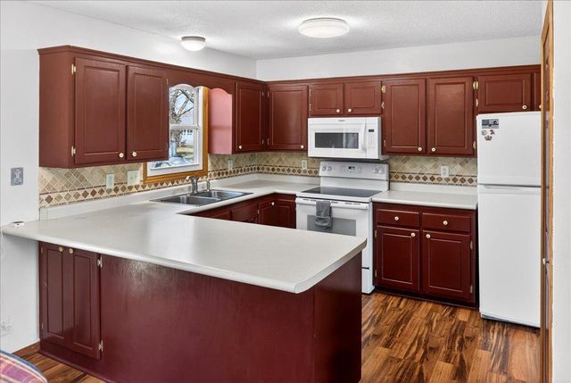 5798 213th Street N, Forest Lake, MN 55025