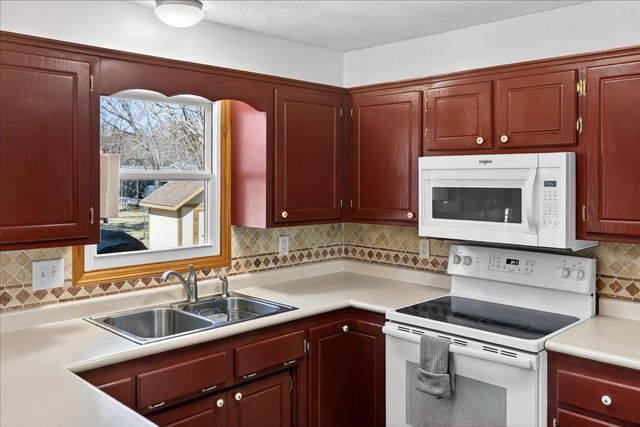 5798 213th Street N, Forest Lake, MN 55025