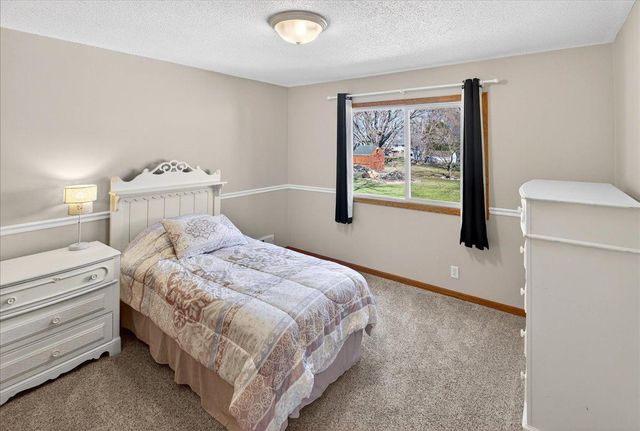 5798 213th Street N, Forest Lake, MN 55025