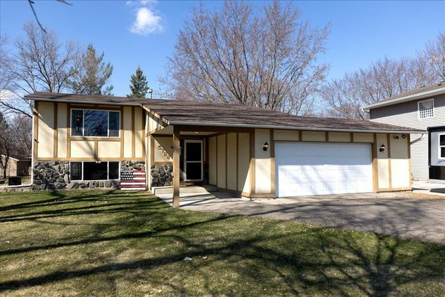5798 213th Street N, Forest Lake, MN 55025