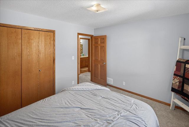 5798 213th Street N, Forest Lake, MN 55025