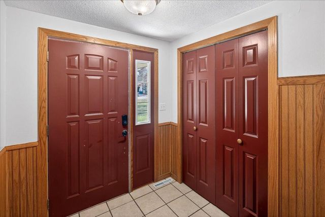 5798 213th Street N, Forest Lake, MN 55025