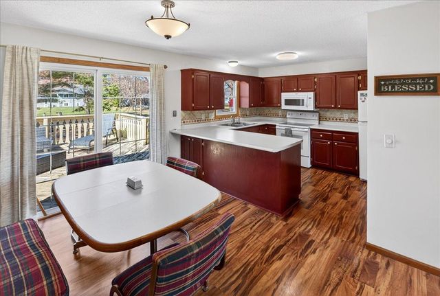 5798 213th Street N, Forest Lake, MN 55025