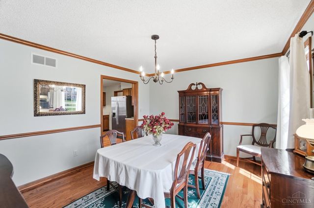 8909 Saxton Drive, West Chester, OH 45069