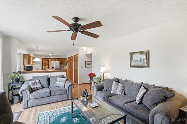 8909 Saxton Drive, West Chester, OH 45069