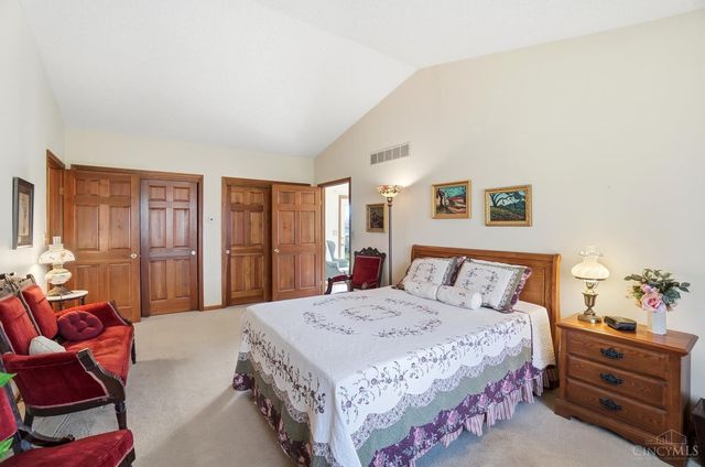 8909 Saxton Drive, West Chester, OH 45069