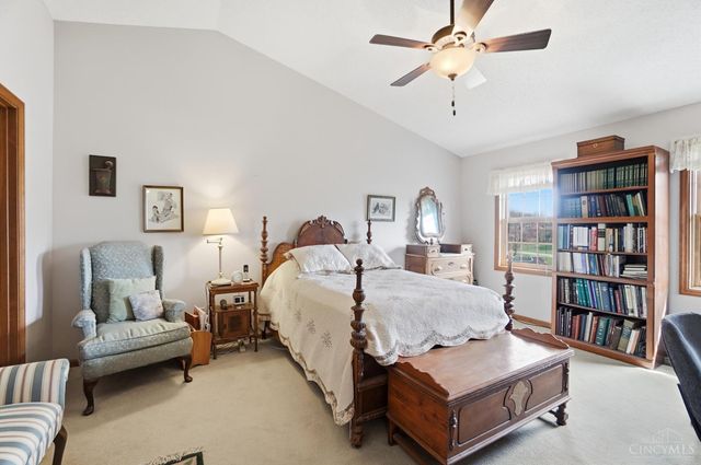 8909 Saxton Drive, West Chester, OH 45069